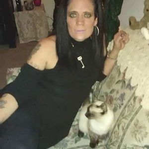 Meet your Posher, Beverly